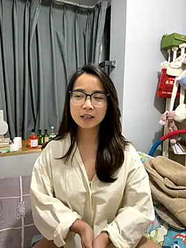 Hmm 0303 online show from November 2025 02:43:02 PM