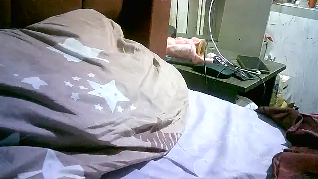 Snapshot of Zulreyna chatting on July 2026 04:29:02 AM Zulreyna online show from July 2026 04:29:02 AM