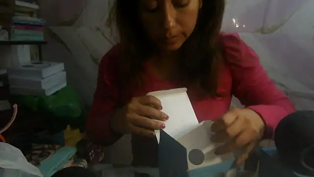 Snapshot of Zulreyna chatting on July 2026 04:00:01 PM Zulreyna online show from July 2026 04:00:01 PM