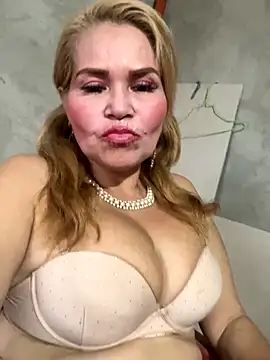 dirty mother3 online show from December 2025 09:20:01 PM