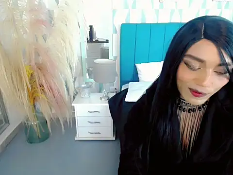 sebastian cruz  online show from November 2025 07:03:03 PM