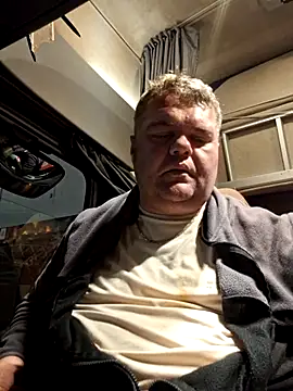 Grase44 online show from November 2025 03:42:02 AM