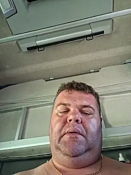 Grase44 online show from December 2025 03:19:01 PM