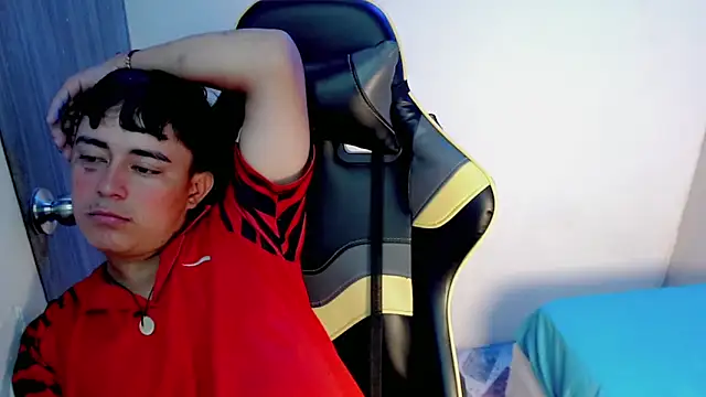 Tatann 18 online show from November 2025 08:14:01 PM