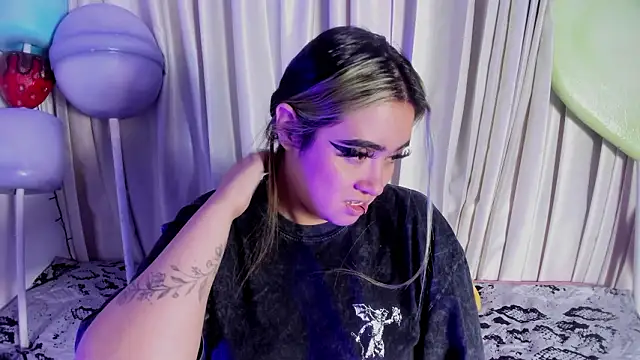 Lilith Zenith  online show from February 2026 04:16:02 AM