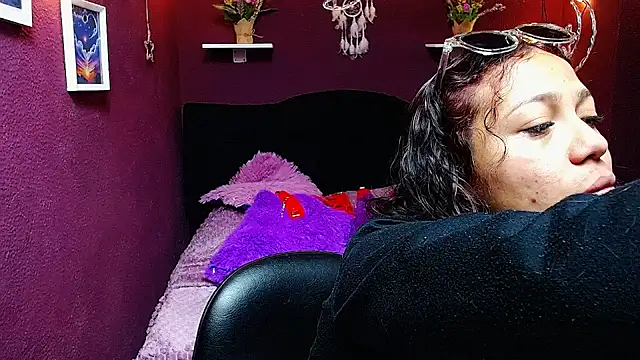 monika 256 online show from February 2026 01:16:01 PM