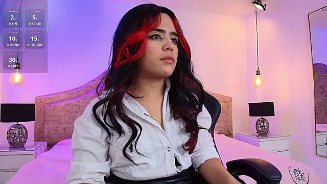 Snapshot of Chloejonson chatting on November 2025 02:54:02 AM Chloejonson online show from November 2025 02:54:02 AM