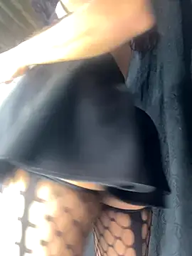 Snapshot of Alexandra_curly chatting on November 2025 10:57:02 AM Alexandra curly online show from November 2025 10:57:02 AM