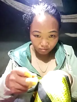 Snapshot of susunini chatting on November 2025 09:32:01 AM susunini online show from November 2025 09:32:01 AM