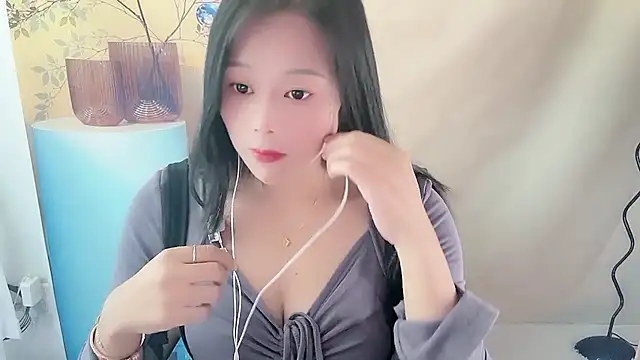 cici bbyy online show from December 2025 06:50:01 AM