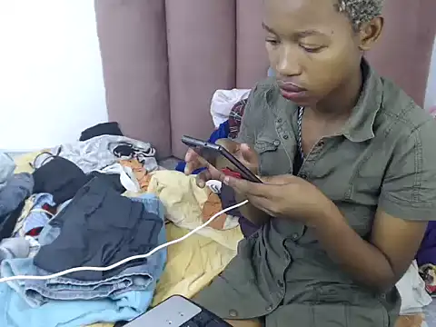 ScorpioBlue  online show from February 2026 07:01:02 PM