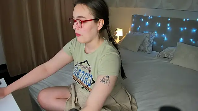 Mersedes Rosso online show from November 2025 09:20:01 AM