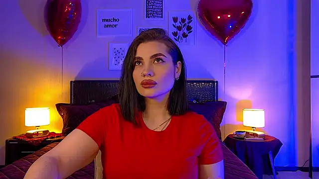 AdrianaTorres online show from February 2026 06:12:02 PM