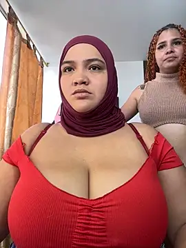 sweetmuslim01 online show from October 2025 04:24:02 PM