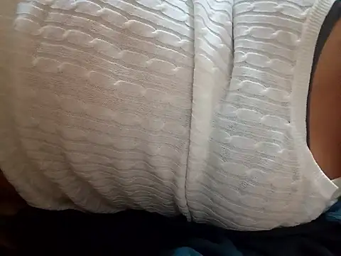 Snapshot of Domiqueen chatting on November 2025 02:17:01 PM Domiqueen online show from November 2025 02:17:01 PM