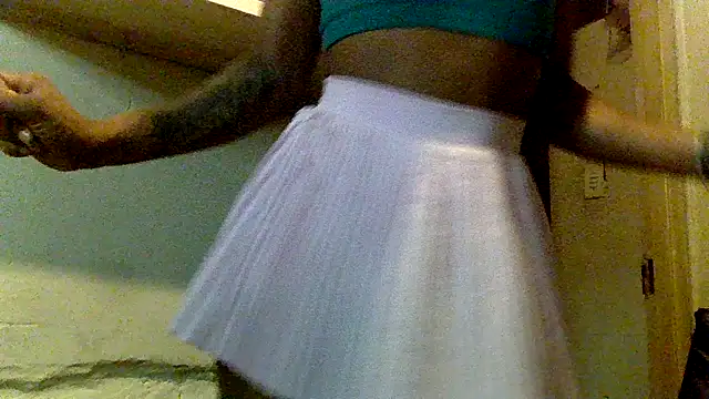 Nikistickyxx25 online show from November 2025 05:06:02 PM