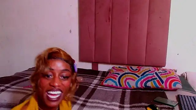 Snapshot of Nikistickyxx25 chatting on May 2026 03:12:01 AM Nikistickyxx25 online show from May 2026 03:12:01 AM