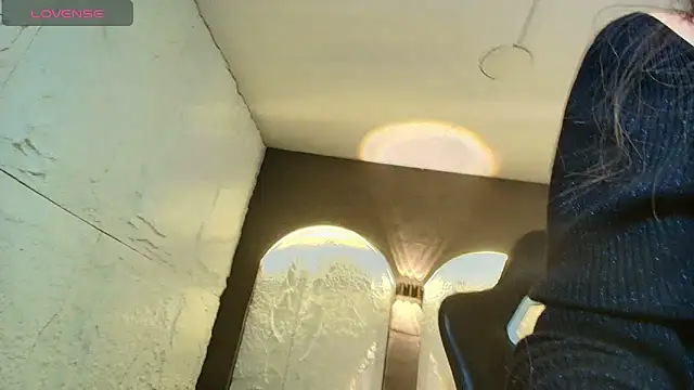 isabella  r online show from February 2026 01:18:01 PM