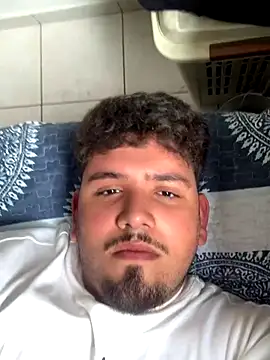 Bbbtro online show from November 2025 05:03:02 PM