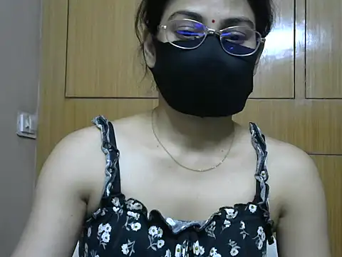 Fairy Pie online show from June 2026 07:08:02 PM