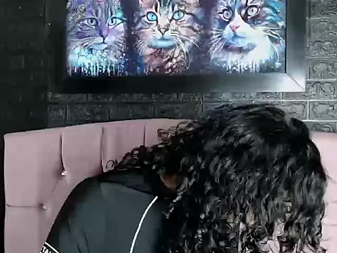 Snapshot of hot_and_fucking_girl chatting on November 2025 08:18:01 PM hot and fucking girl online show from November 2025 08:18:01 PM