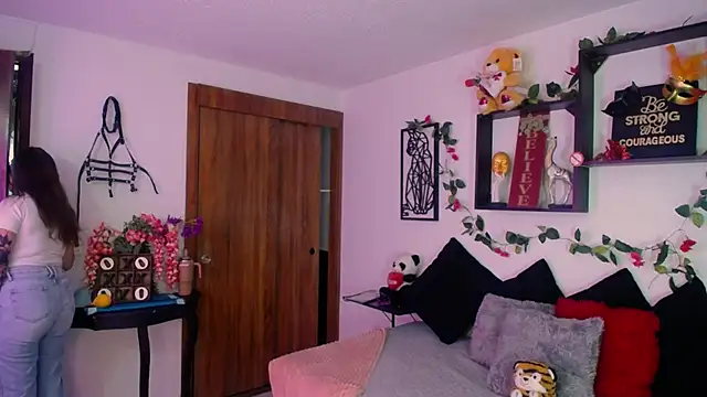 Snapshot of Cata_lover1 chatting on February 2026 12:43:02 PM Cata lover1 online show from February 2026 12:43:02 PM