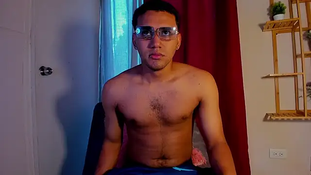 Snapshot of ryan_williams23 chatting on November 2025 12:05:02 PM ryan williams23 online show from November 2025 12:05:02 PM