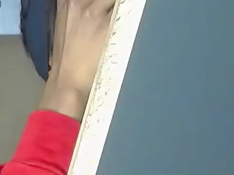 Aliis Love online show from December 2025 05:17:01 PM