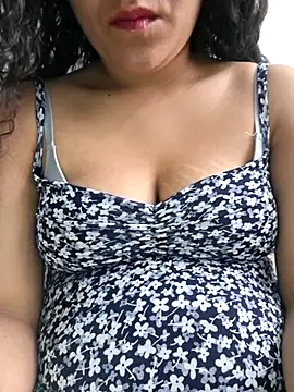 Blackgiirll online show from November 2025 05:23:01 PM