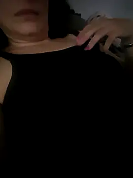 Snapshot of KiciaBuziak chatting on November 2025 11:25:01 PM KiciaBuziak online show from November 2025 11:25:01 PM