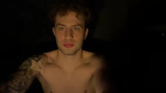 dominantrodri online show from June 2026 10:03:02 PM