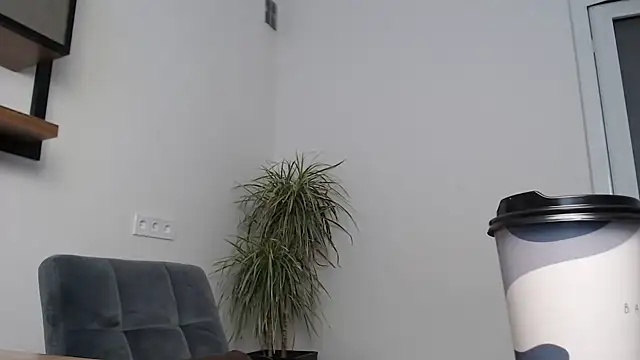 Veronichkaaa online show from February 2026 08:09:01 AM