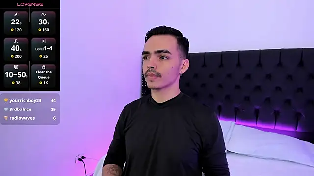 NicoKingg  online show from January 2026 12:43:01 PM