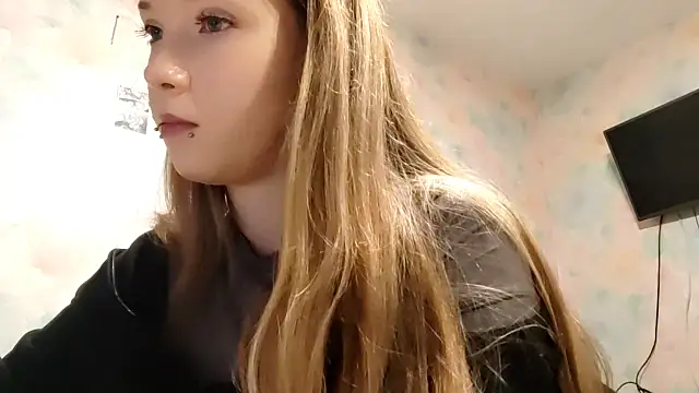 Snapshot of BarkySedna chatting on November 2025 03:07:01 AM BarkySedna online show from November 2025 03:07:01 AM