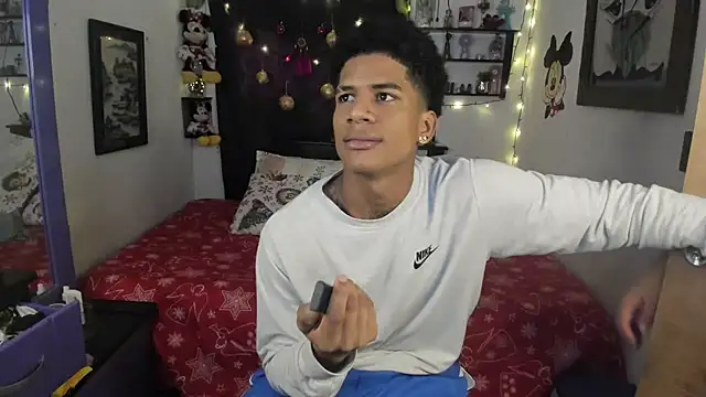 JUANBIGCOCK21CM online show from December 2025 05:31:02 PM