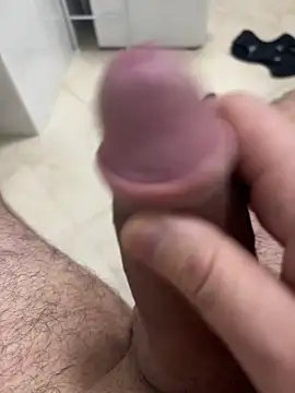 Snapshot of BelCazzo91 chatting on November 2025 07:25:01 PM BelCazzo91 online show from November 2025 07:25:01 PM