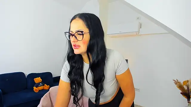 AnyaEvy online show from March 2026 05:08:02 AM