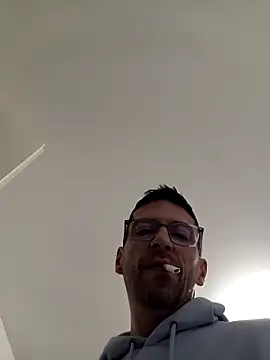 Snapshot of Olifesse chatting on November 2025 09:59:01 PM Olifesse online show from November 2025 09:59:01 PM