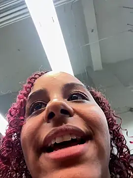 Nicolitalalinda online show from February 2026 04:53:02 AM