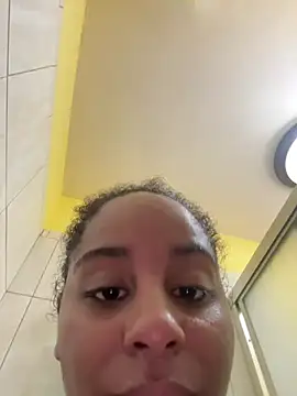 Nicolitalalinda online show from March 2026 05:08:02 AM