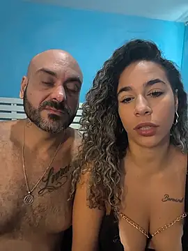 vivianeleoa online show from July 2026 03:25:01 PM