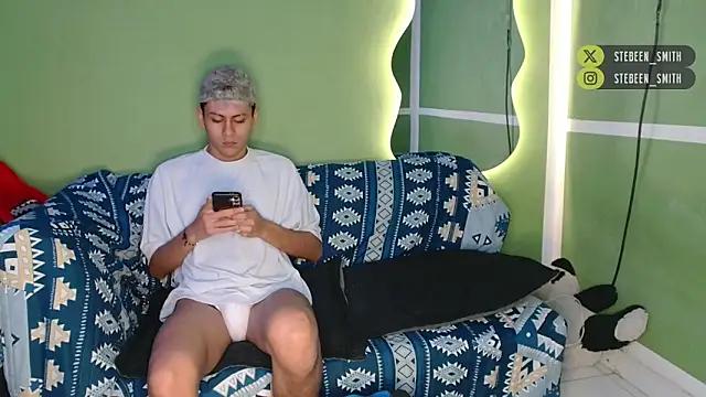 Snapshot of stebeen_smithh chatting on February 2026 12:28:01 PM stebeen smithh online show from February 2026 12:28:01 PM