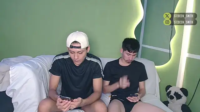 Snapshot of stebeen_smithh chatting on February 2026 12:13:02 PM stebeen smithh online show from February 2026 12:13:02 PM