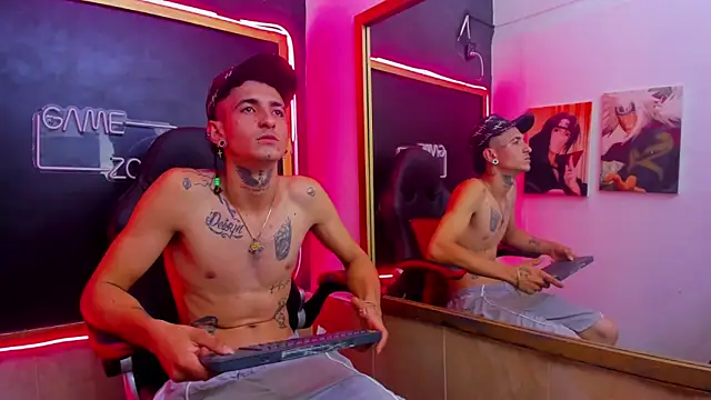 Snapshot of naider_1 chatting on November 2025 05:29:02 AM naider 1 online show from November 2025 05:29:02 AM