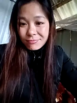 Lyla john online show from February 2026 01:26:01 AM