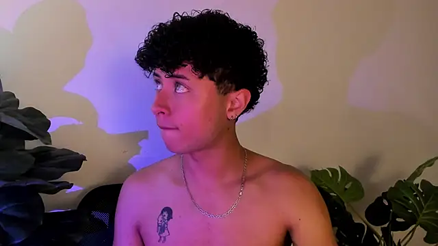 Snapshot of Noah_dupont_ chatting on November 2025 11:53:02 AM Noah dupont online show from November 2025 11:53:02 AM