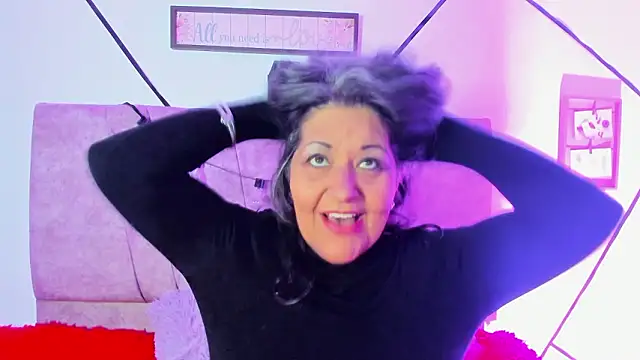 Snapshot of Victoriaa_Anderson chatting on February 2026 01:45:01 PM Victoriaa Anderson online show from February 2026 01:45:01 PM