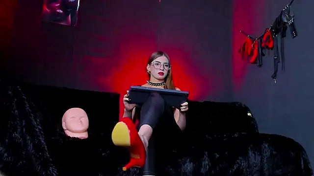 MartinaStones online show from December 2025 09:02:01 PM