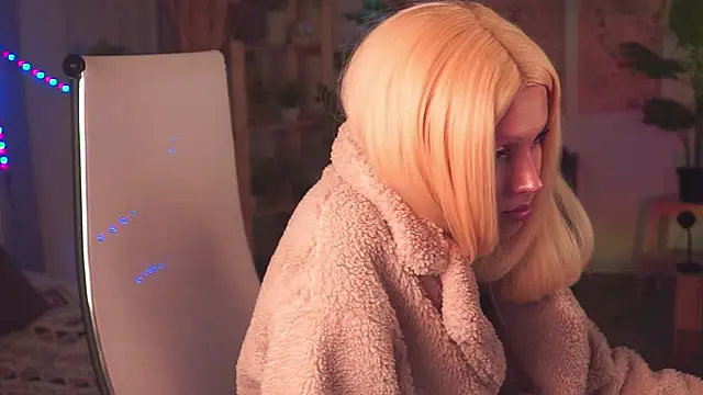 FrancescaCavaliere online show from November 2025 09:44:02 AM