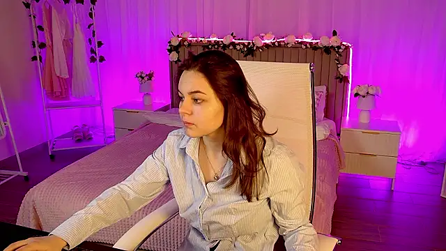 FrancescaCavaliere online show from March 2026 06:41:02 AM